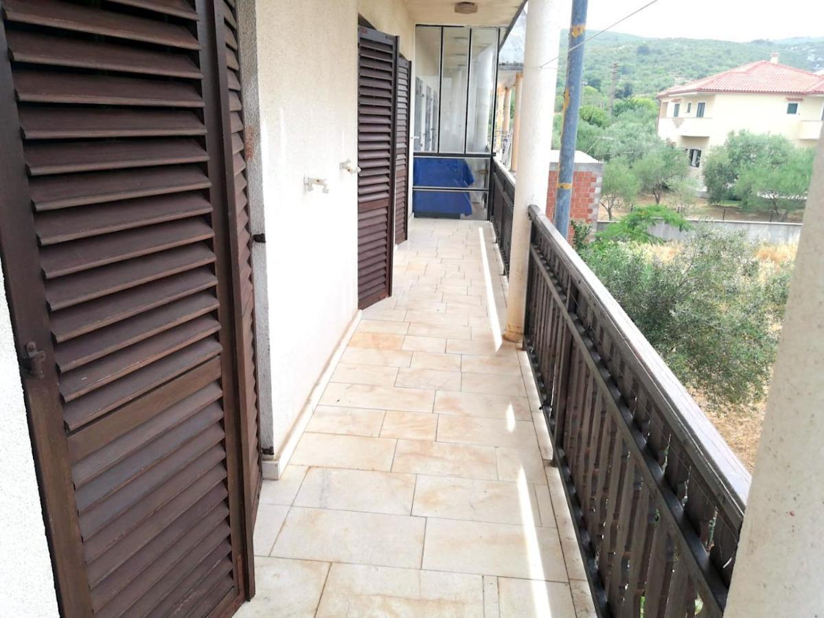 Nar Apartment Mrljane 外观 照片