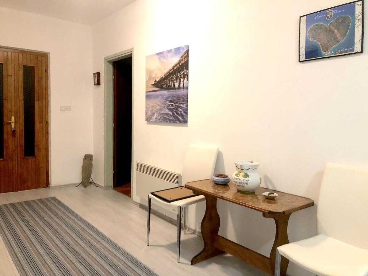 Nar Apartment Mrljane 外观 照片